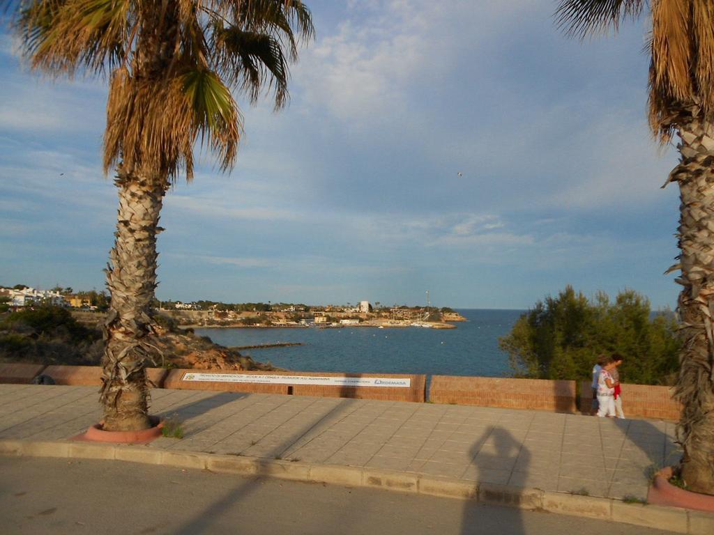 Apartment Asequin Beach Torrevieja Ruang foto