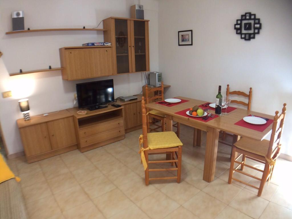 Apartment Asequin Beach Torrevieja Bagian luar foto